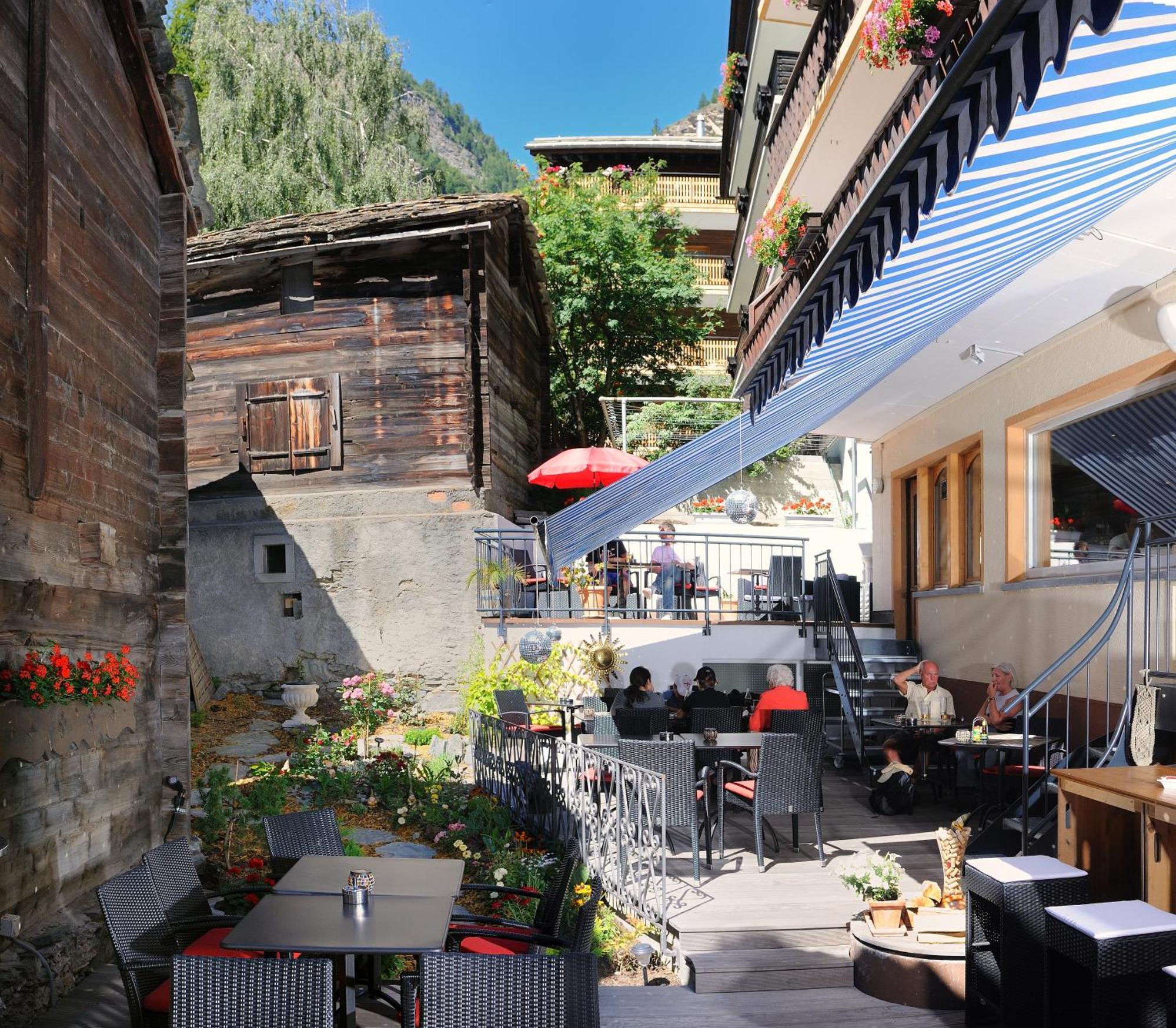 Hotel Excelsior Zermatt Bagian luar foto