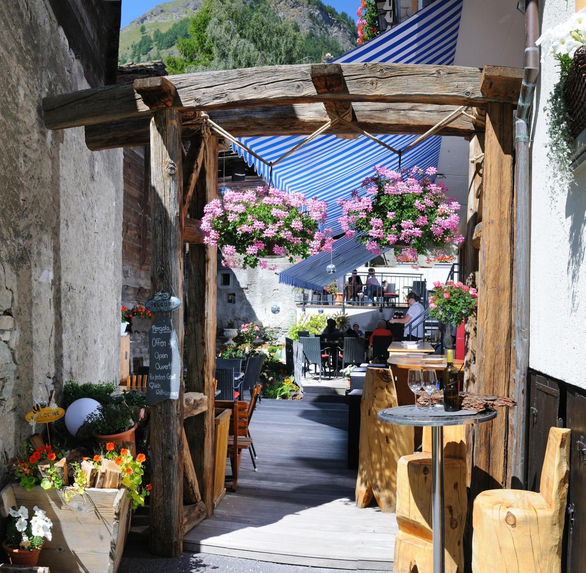 Hotel Excelsior Zermatt Bagian luar foto