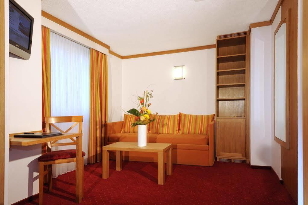 Hotel Excelsior Zermatt Bagian luar foto